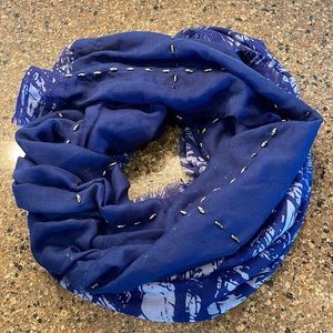 BCBG Maxazria Silver Metal Beaded Blue Tye Dye Infinity Scarf
